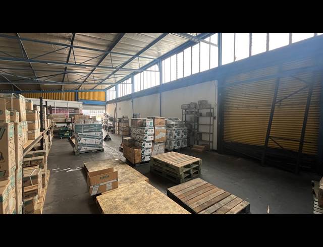 406M² WAREHOUSE TO LET IN SPARTAN